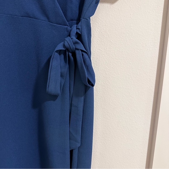 Blue wrap short sleeve dress - Picture 5 of 6